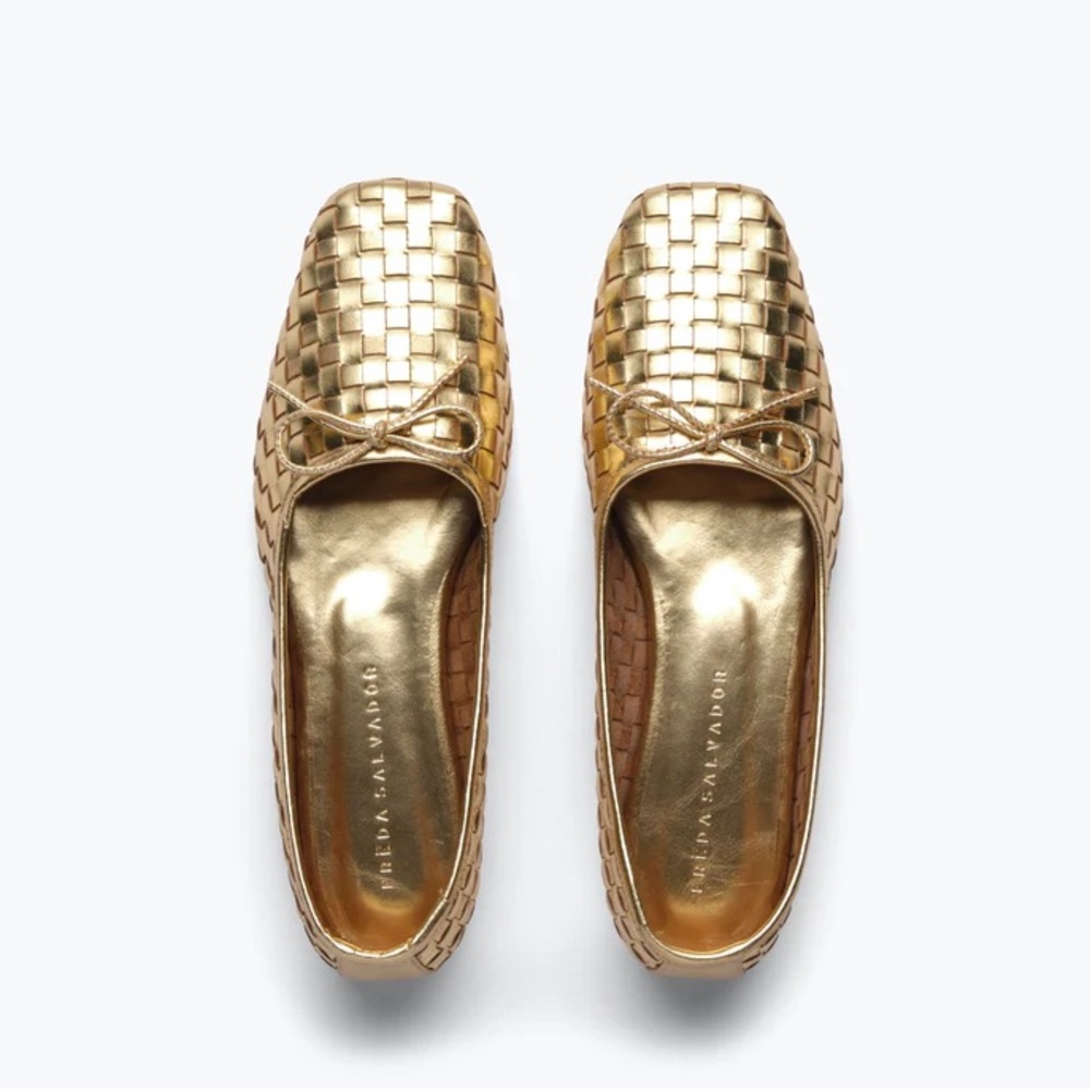 BNWT Freda Salvador Jada Gold Ballet Flat in Size 8